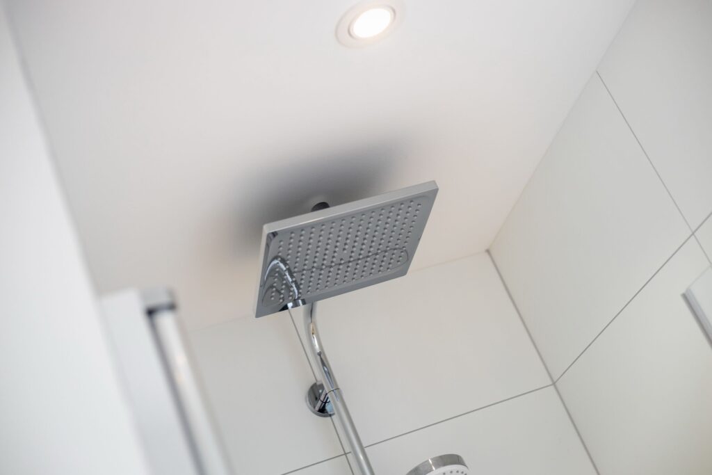 Regendusche in Ferienwohnung Wenningstedt