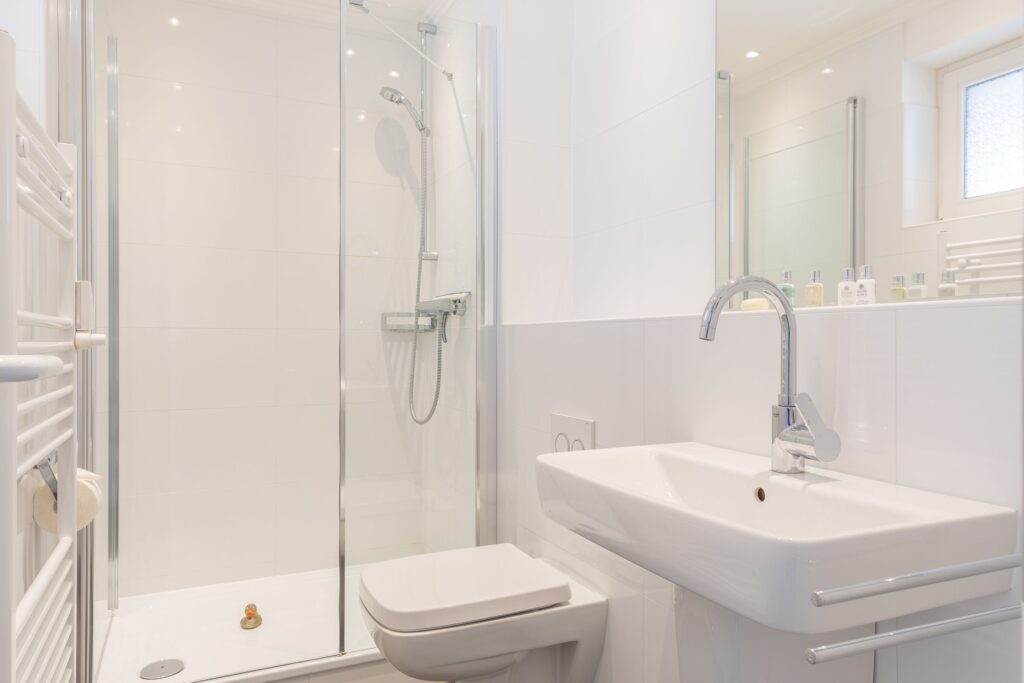 Bad in Ferienwohnung Wenningstedt