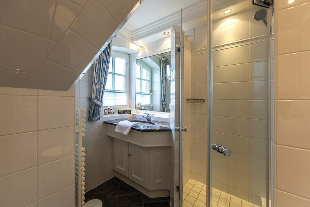 Bad in Ferienwohnung Wenningstedt