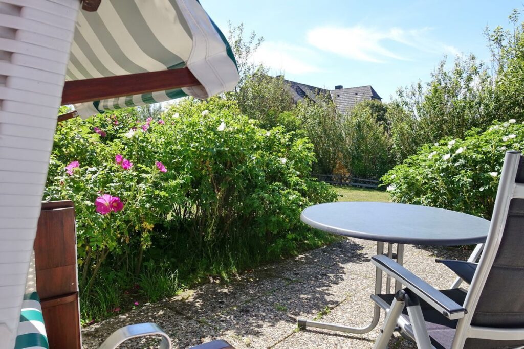 Garten von Ferienwohnung Wenningstedt