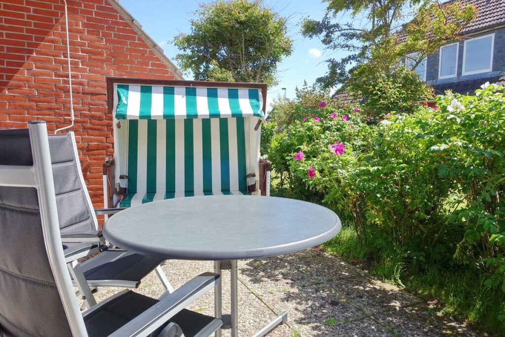 Terrasse von Ferienwohnung Wenningstedt