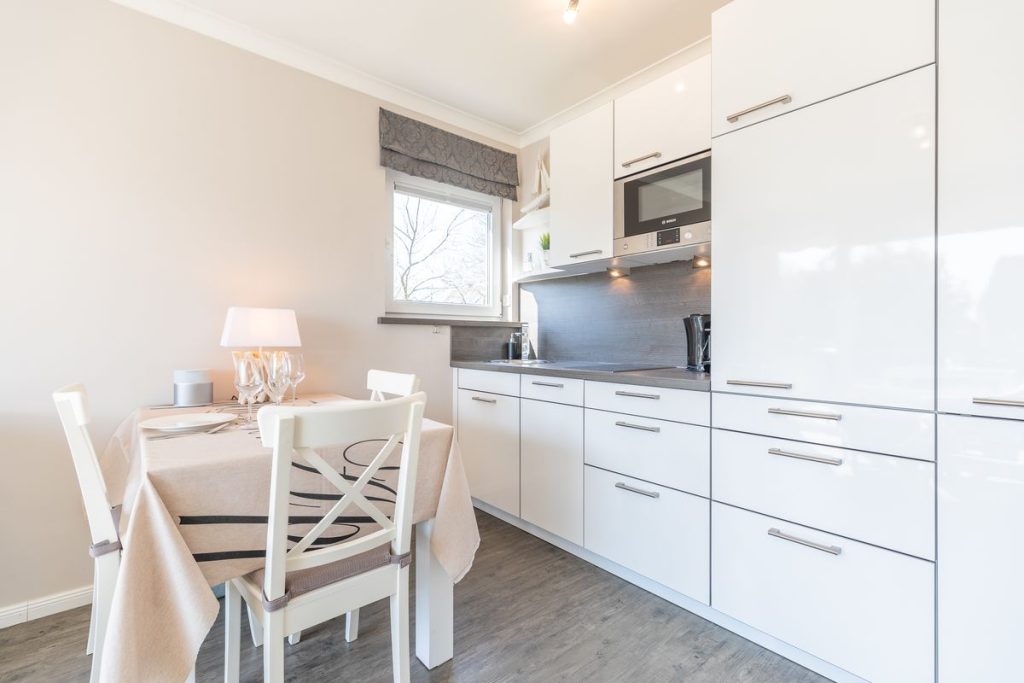 Küche in Ferienwohnung Wenningstedt