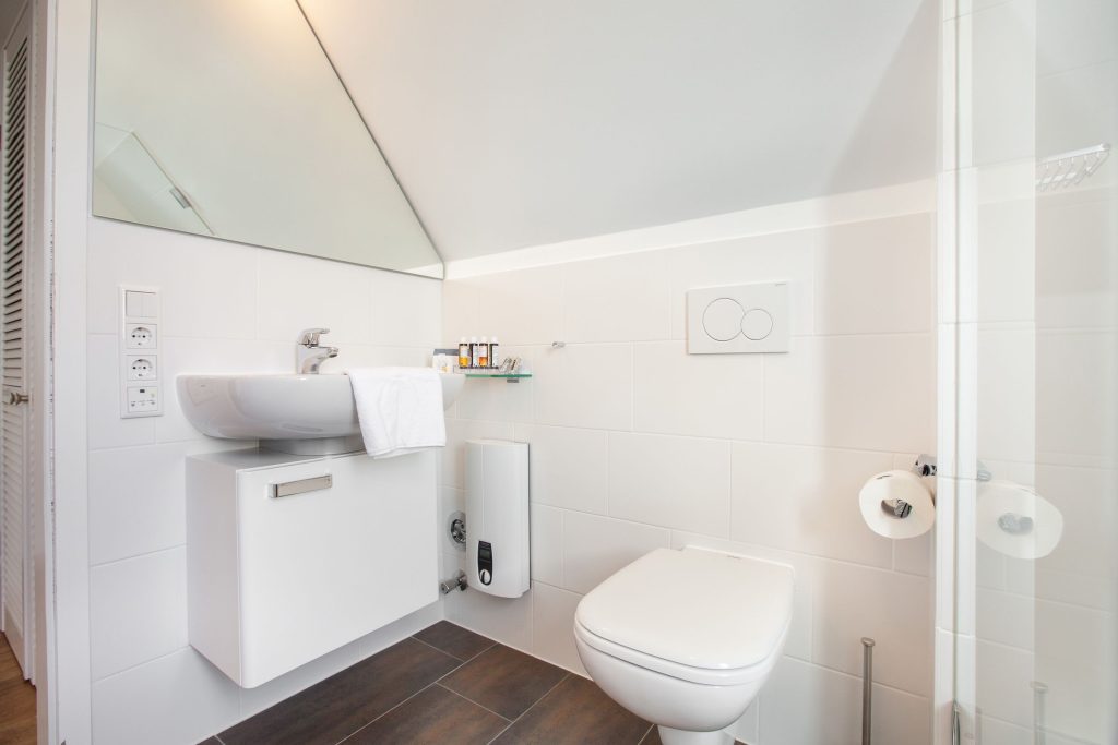 Bad in Ferienwohnung Wenningstedt