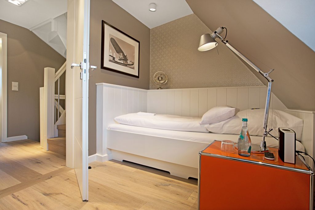 Schlafzimmer in Ferienwohnung Wenningstedt