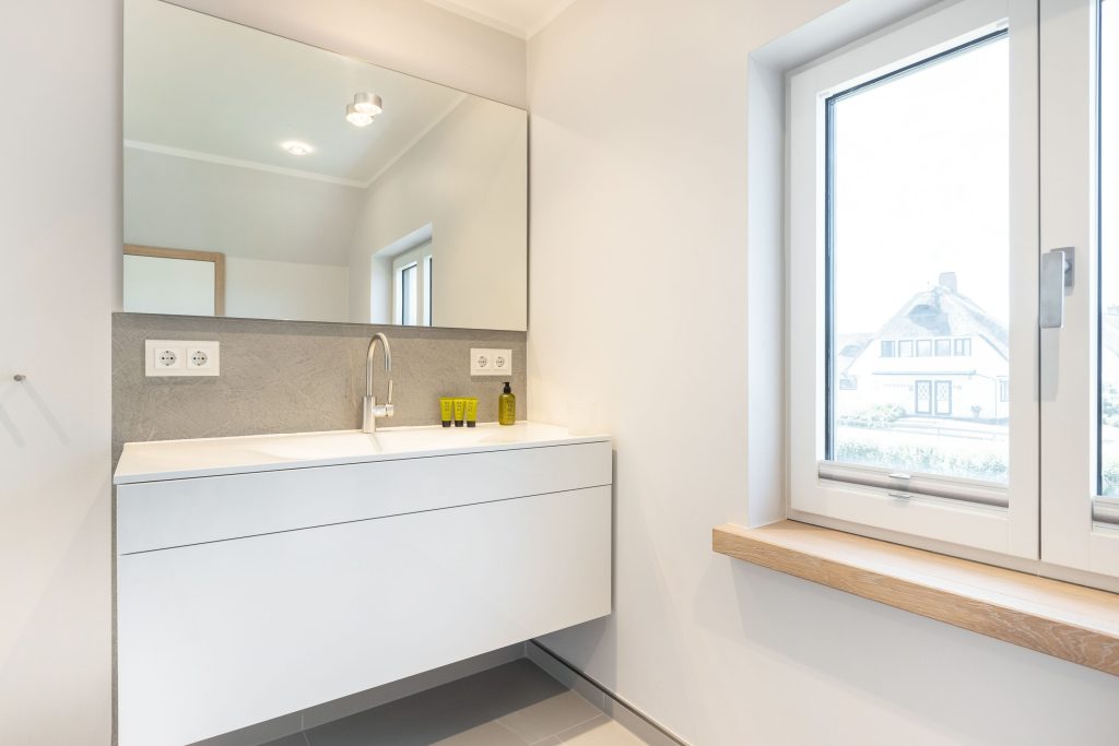 Bad in Ferienwohnung Wenningstedt