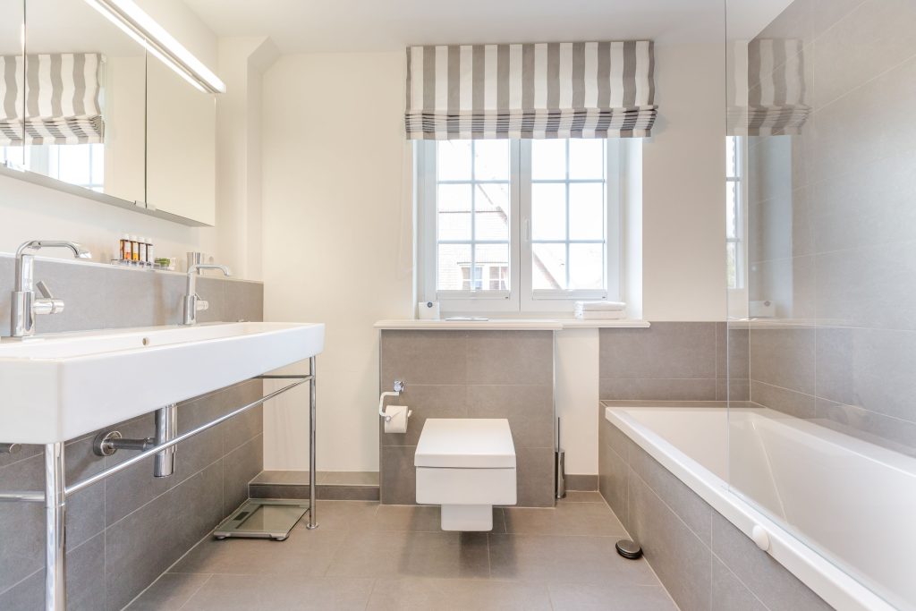 Bad in Ferienwohnung Wenningstedt