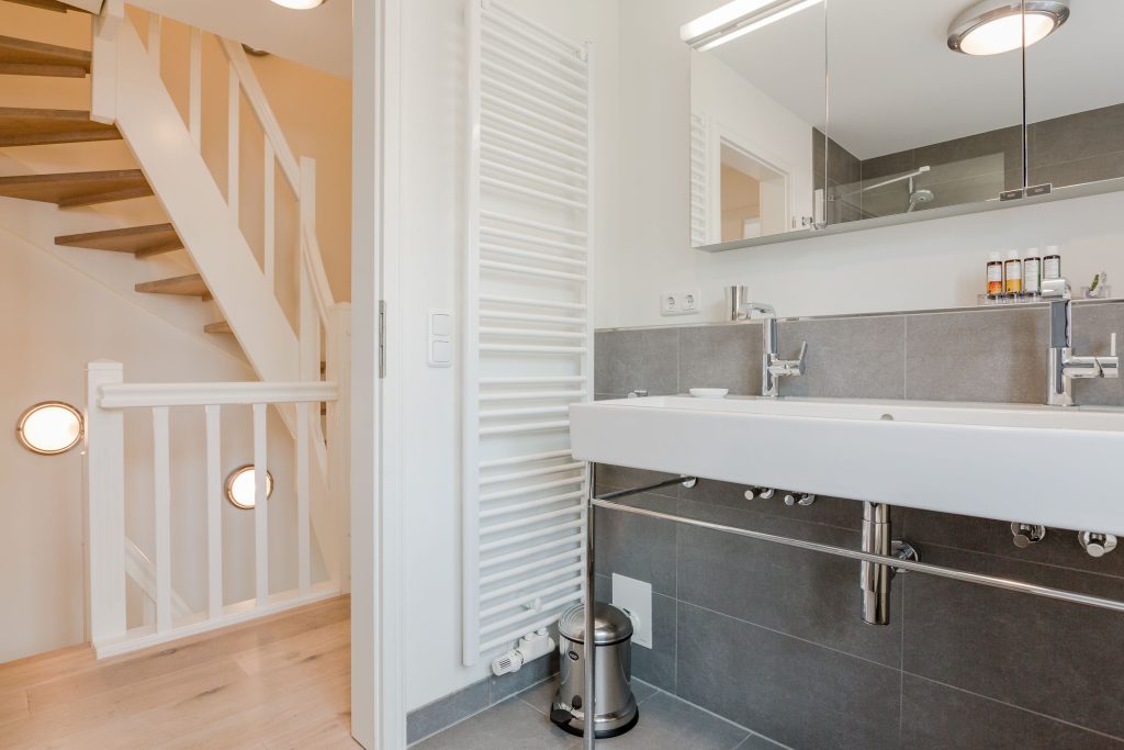 Bad in Ferienwohnung Wenningstedt