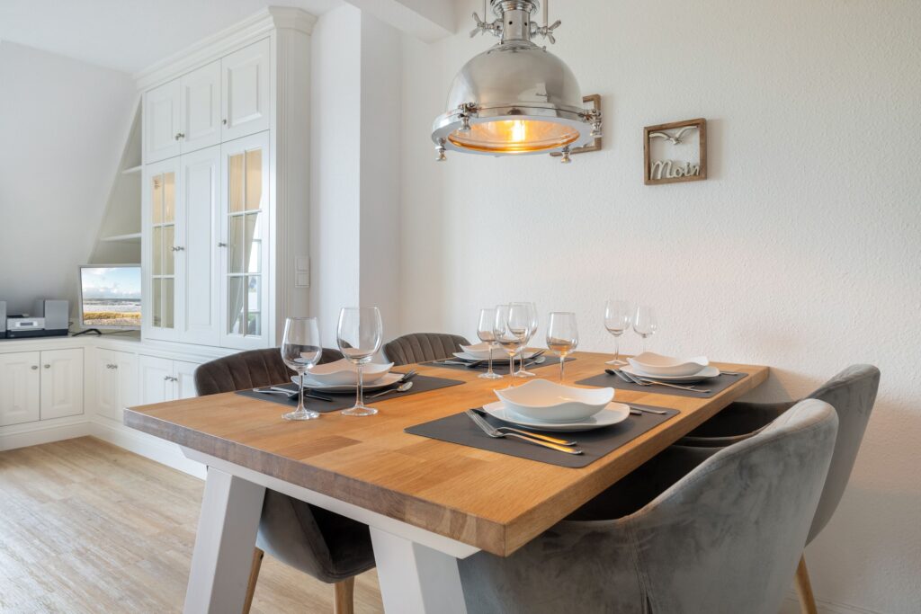 Esstisch in Ferienwohnung Wenningstedt