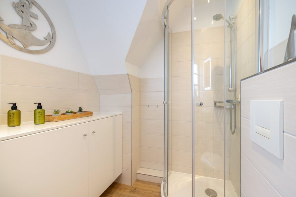 Bad in Ferienwohnung Wenningstedt