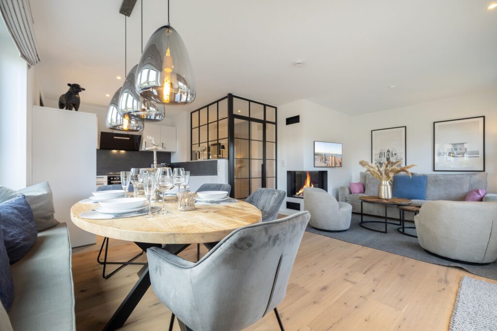 Esstisch in Ferienwohnung Wenningstedt