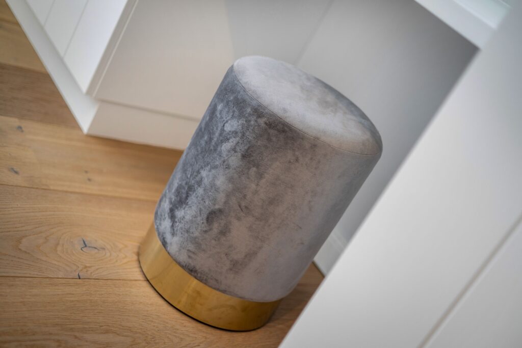 Hocker in einer Ferienwohnung auf Sylt