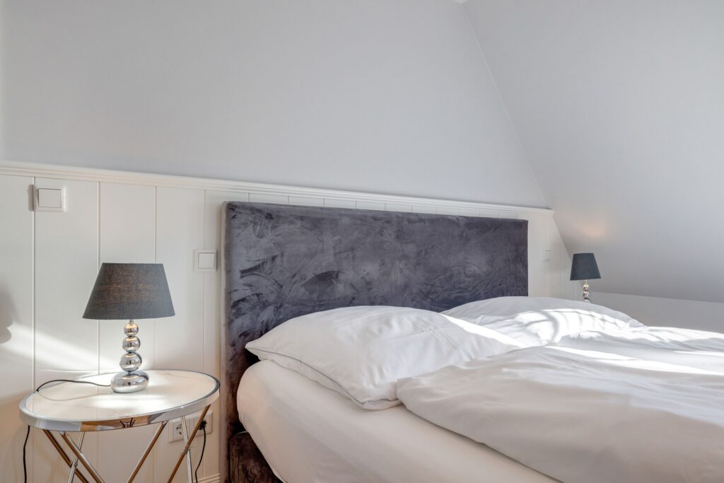 Schlafzimmer in einer Ferienwohnung auf Sylt