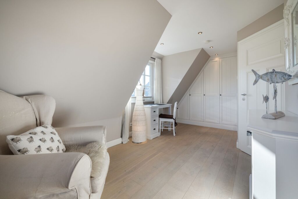 Schreibtisch in einem Ferienhaus auf Sylt