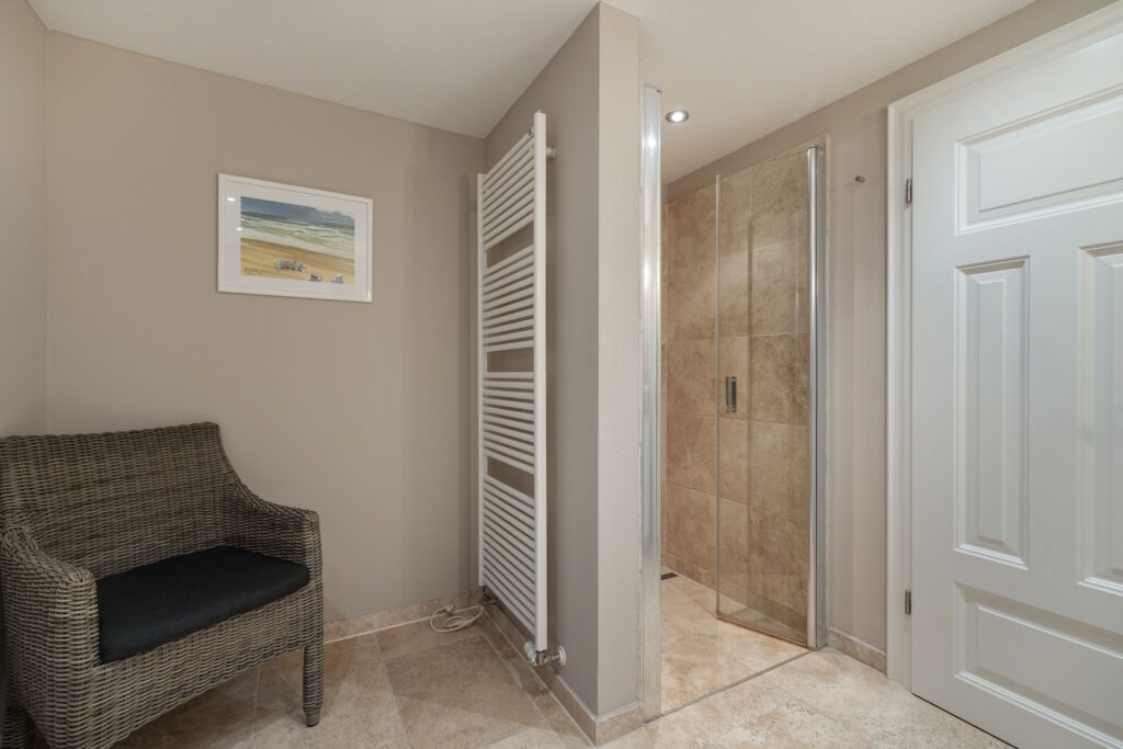 Badezimmer in einem Ferienhaus auf Sylt