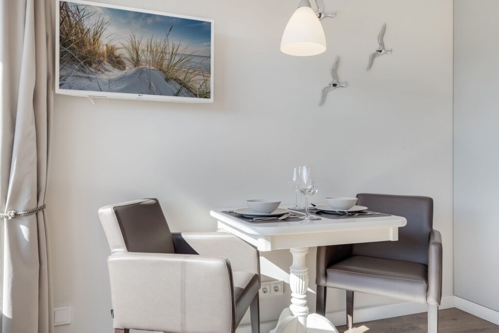 Esstisch in einem Ferienhaus auf Sylt