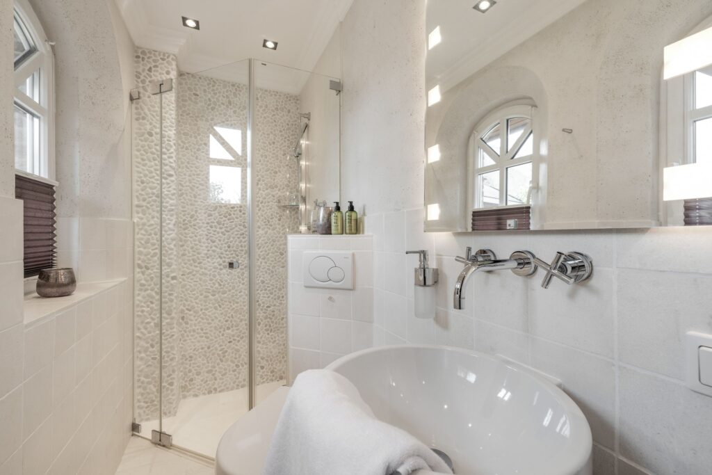 Badezimmer in einem Ferienhaus auf Sylt