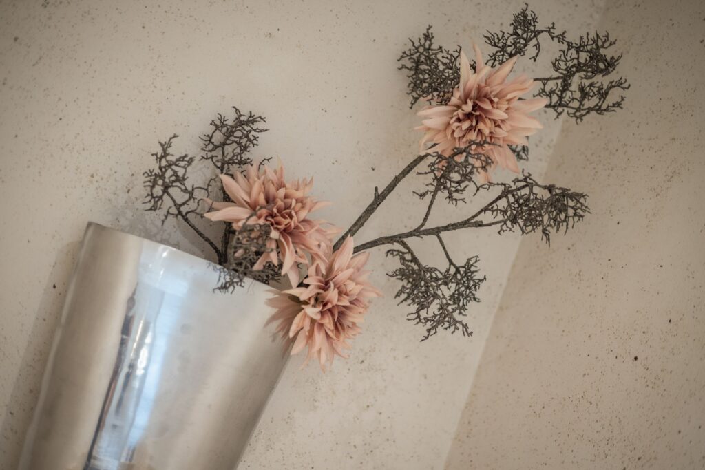 Blumen in einem Ferienhaus auf Sylt