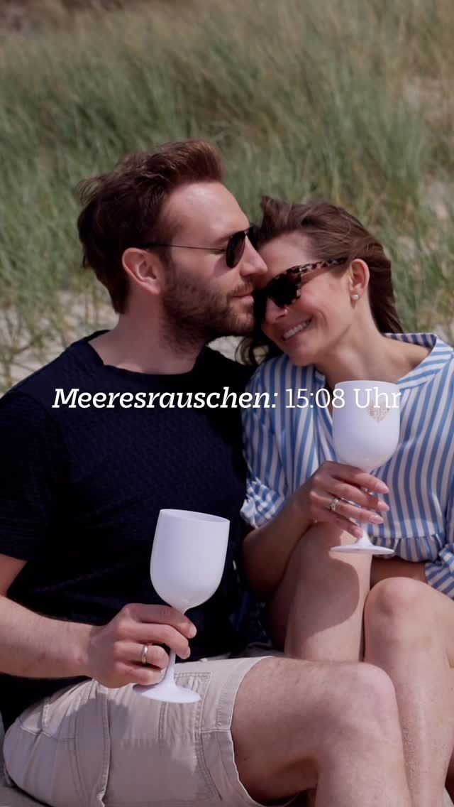 Der perfekte Sylt-Tag ☀️🌊

Morgens fokussiert arbeiten mit Meerblick, nachmittags barfuß am Strand entspannen. Auf Sylt lässt sich Work-Life-Balance nicht nur träumen, sondern leben. 💻🧘‍♀️🌾
Arbeiten und relaxen im perfekten Einklang – genau so fühlt sich echter Flow an.

#SyltVibes #WorkLifeBalance #RemoteWork #InselLiebe #WorkAndRelax #SyltMoment #DigitalNomadsGermany #NordseeLiebe #CoastalLiving #WorkationGermany #MeerZeit #InselAlltag #SasUrlaub #SyltUrlaub